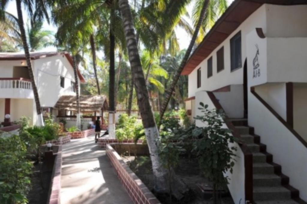 Badala Park Hotel Коту Екстериор снимка