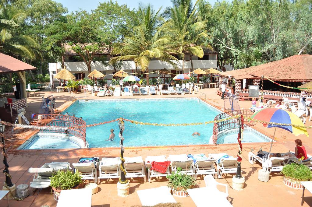 Badala Park Hotel Коту Екстериор снимка