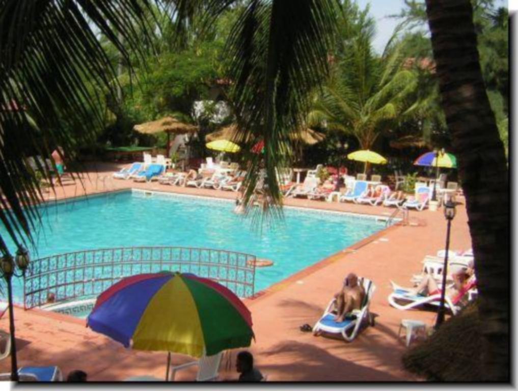 Badala Park Hotel Коту Екстериор снимка