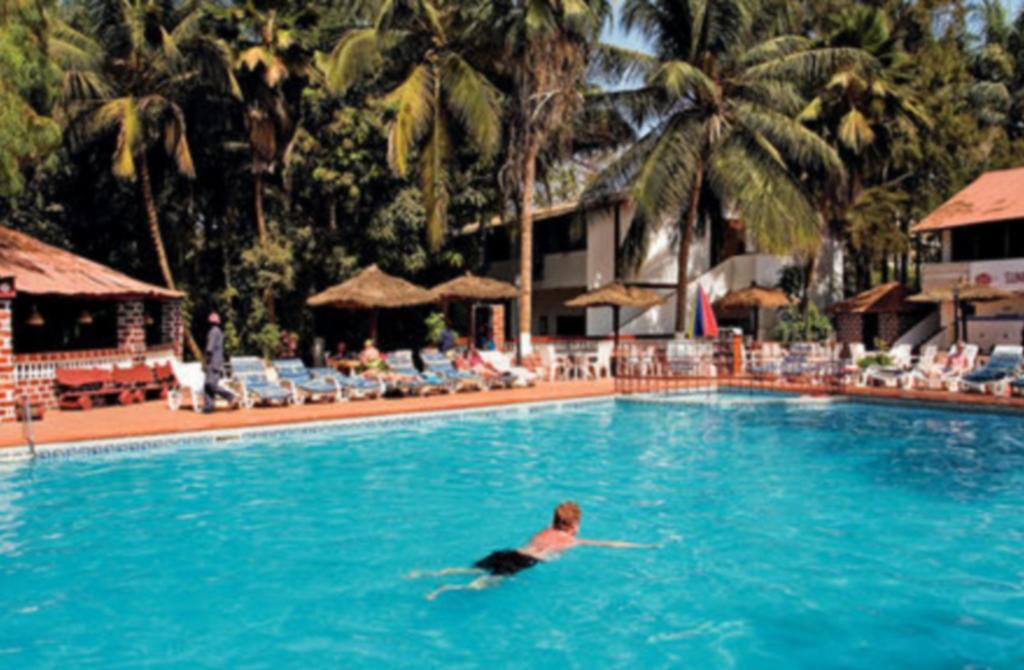 Badala Park Hotel Коту Екстериор снимка