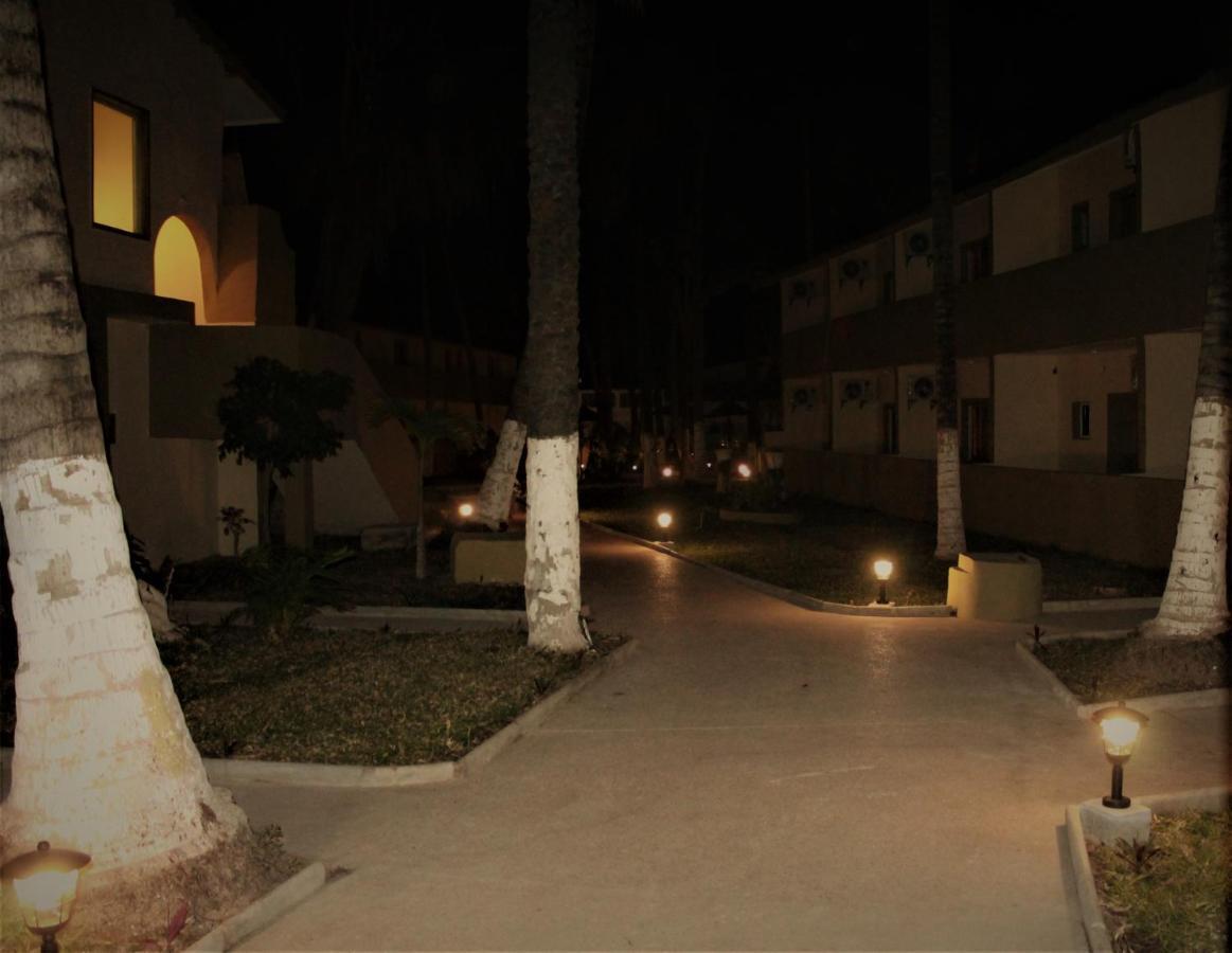 Badala Park Hotel Коту Екстериор снимка